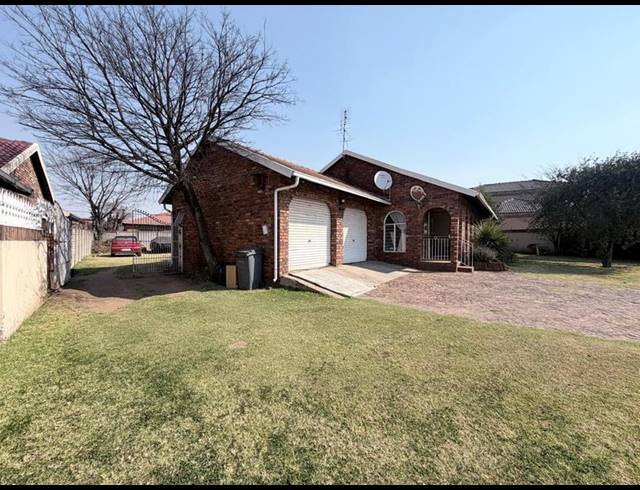 3 BEDROOM HOUSE FOR SALE IN DALPARK